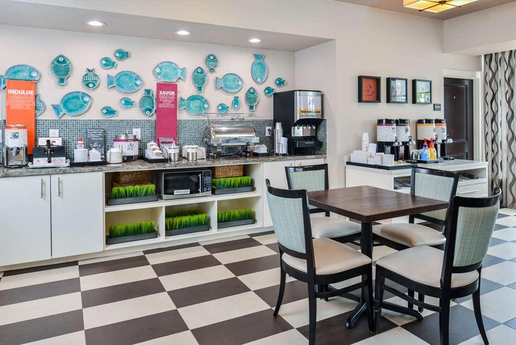 Hampton Inn Vero Beach Outlets Restaurante foto